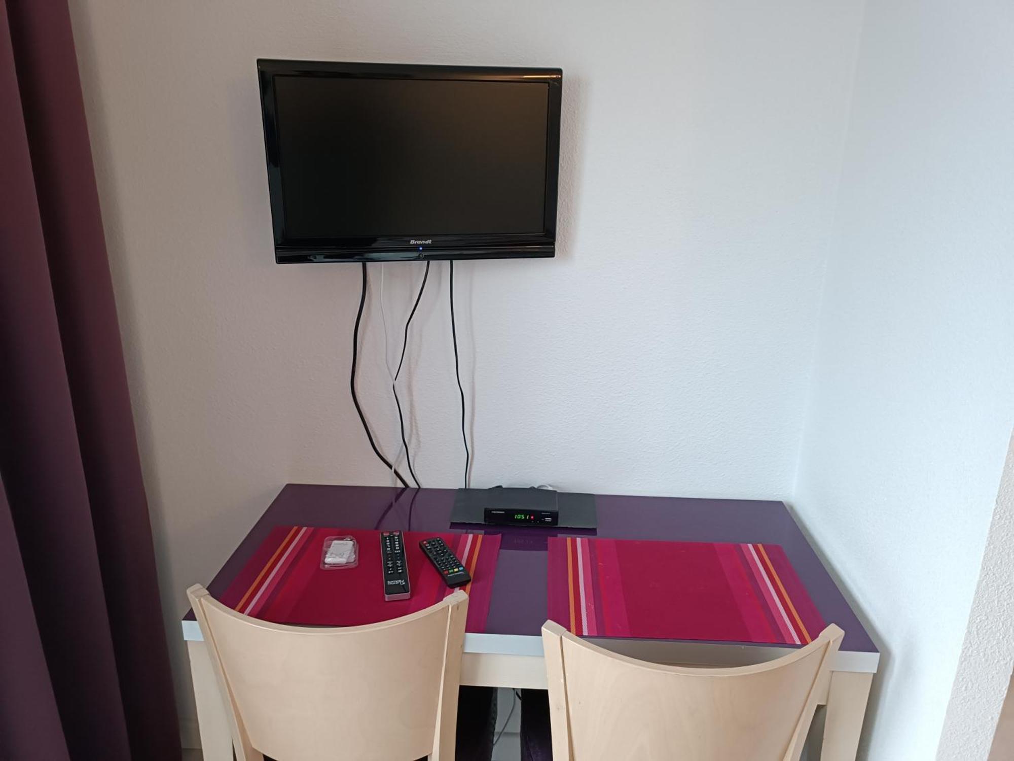 Studio Proche Gare Avec Parking Lourdes Exterior foto